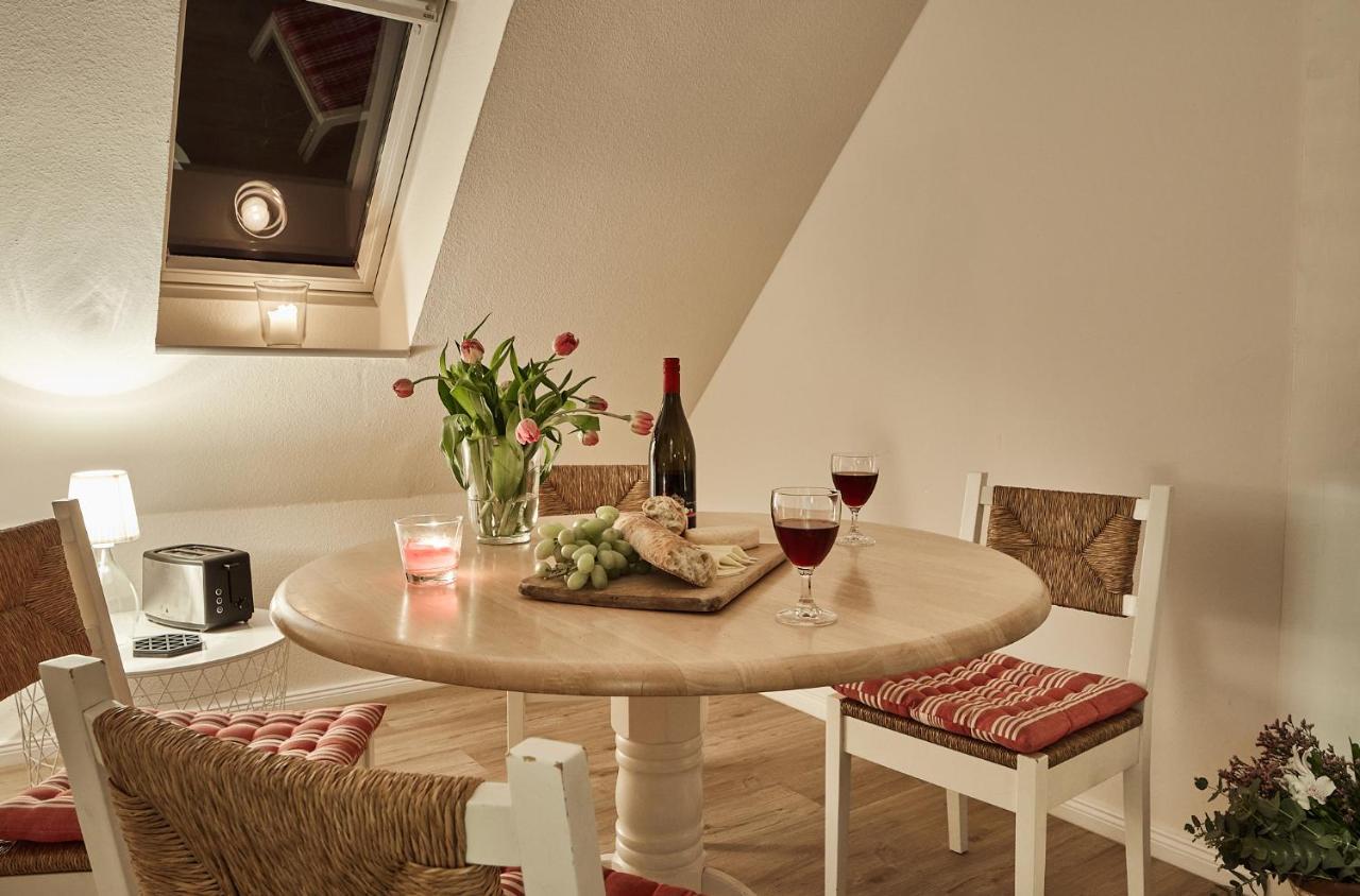Gut Hohenstein - Platanenappartment Barkelsby Eksteriør bilde